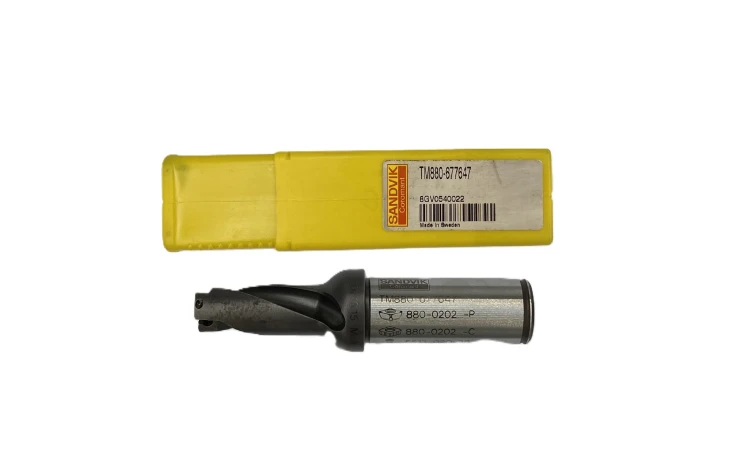 TM880-677647.jpg